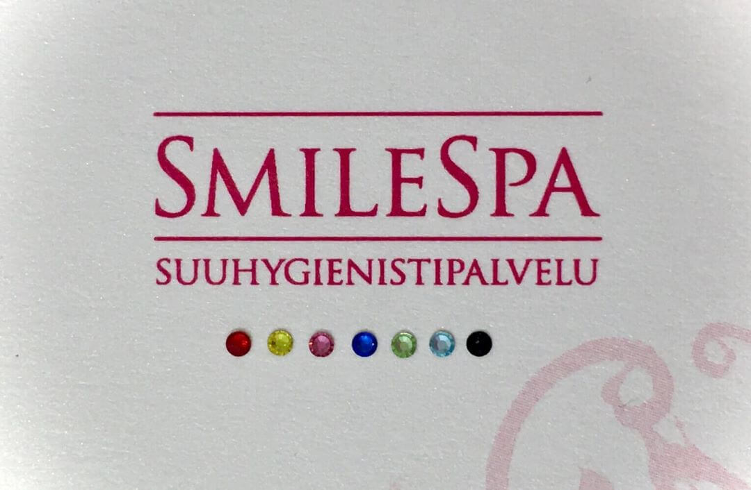 pyöreä kristalli värit